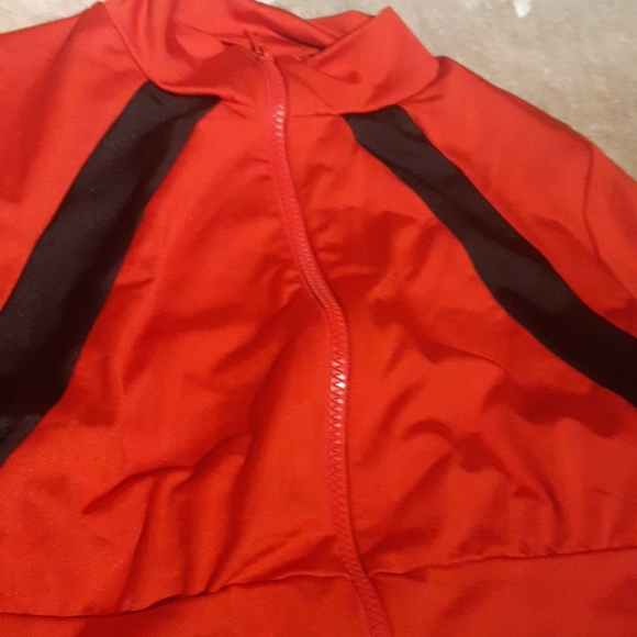 Cropped top - Picture 2 of 2